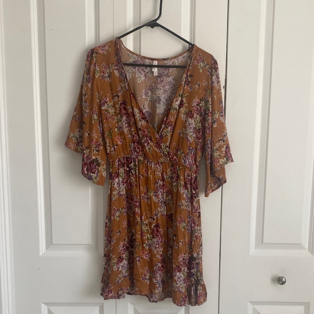 Xhilaration Mustard Floral V-Neck Dress